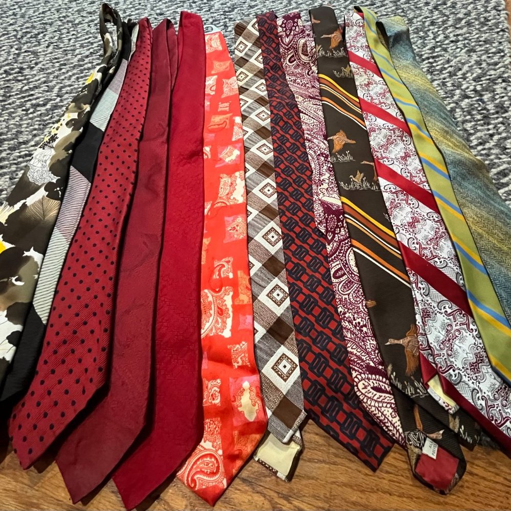 15 Vintage Ties from the 1960's & 1970's - Lot
